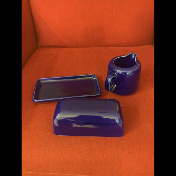 Cobalt blue vintage butter dish and creamer - Picture 7 of 7